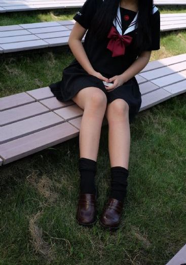 欧美男孩手机壳_十万网红美女美酱