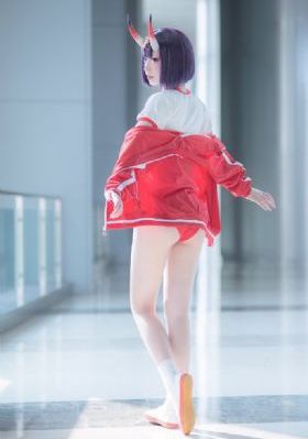 日韩黄色大衣内搭_BD国语全集在线观看